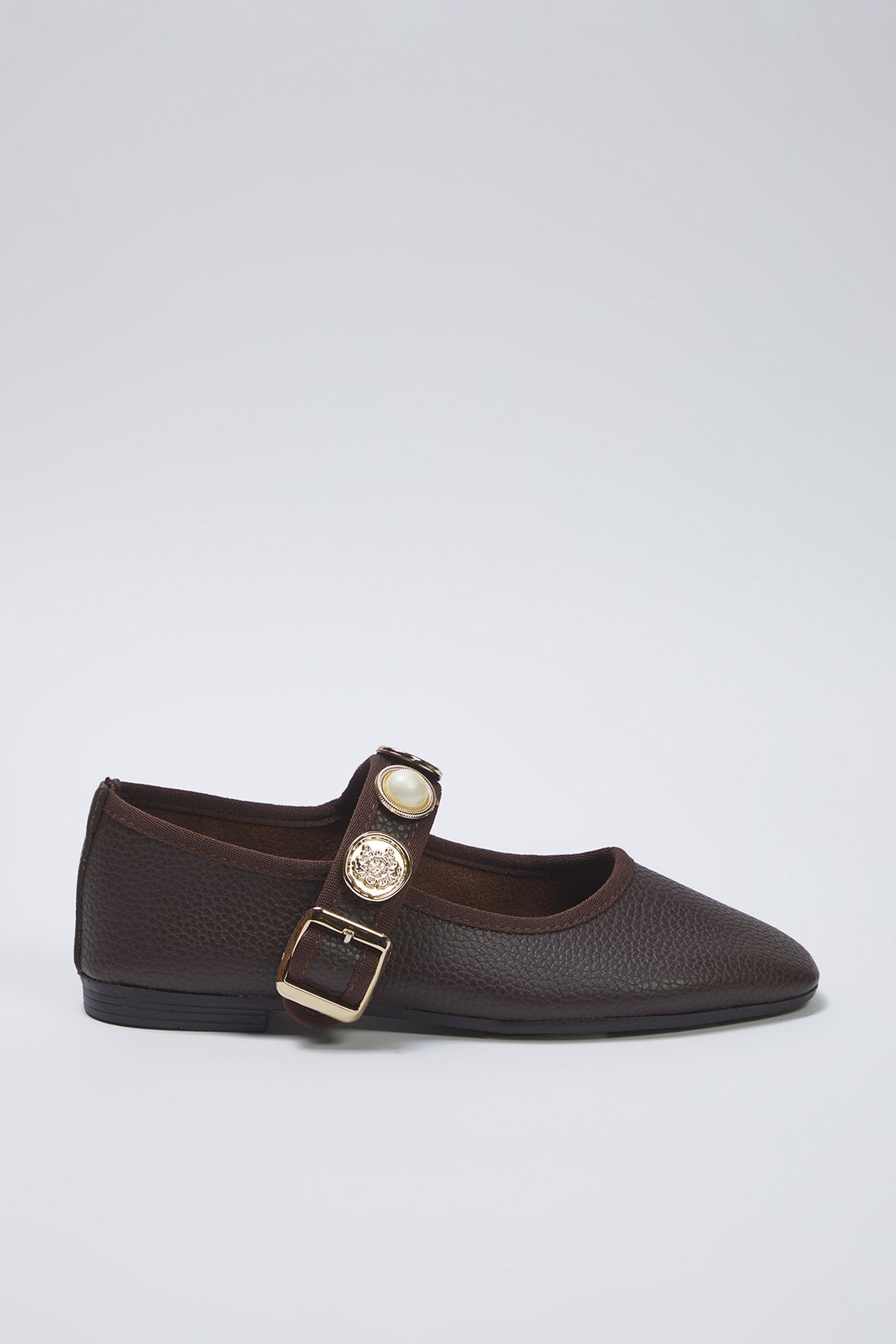 TRENDYOL SHOES-Mary Jane Damen-Ballerinas mit braunem Accessoire-Detail und runder Spitze TAKSS25BE00014 6