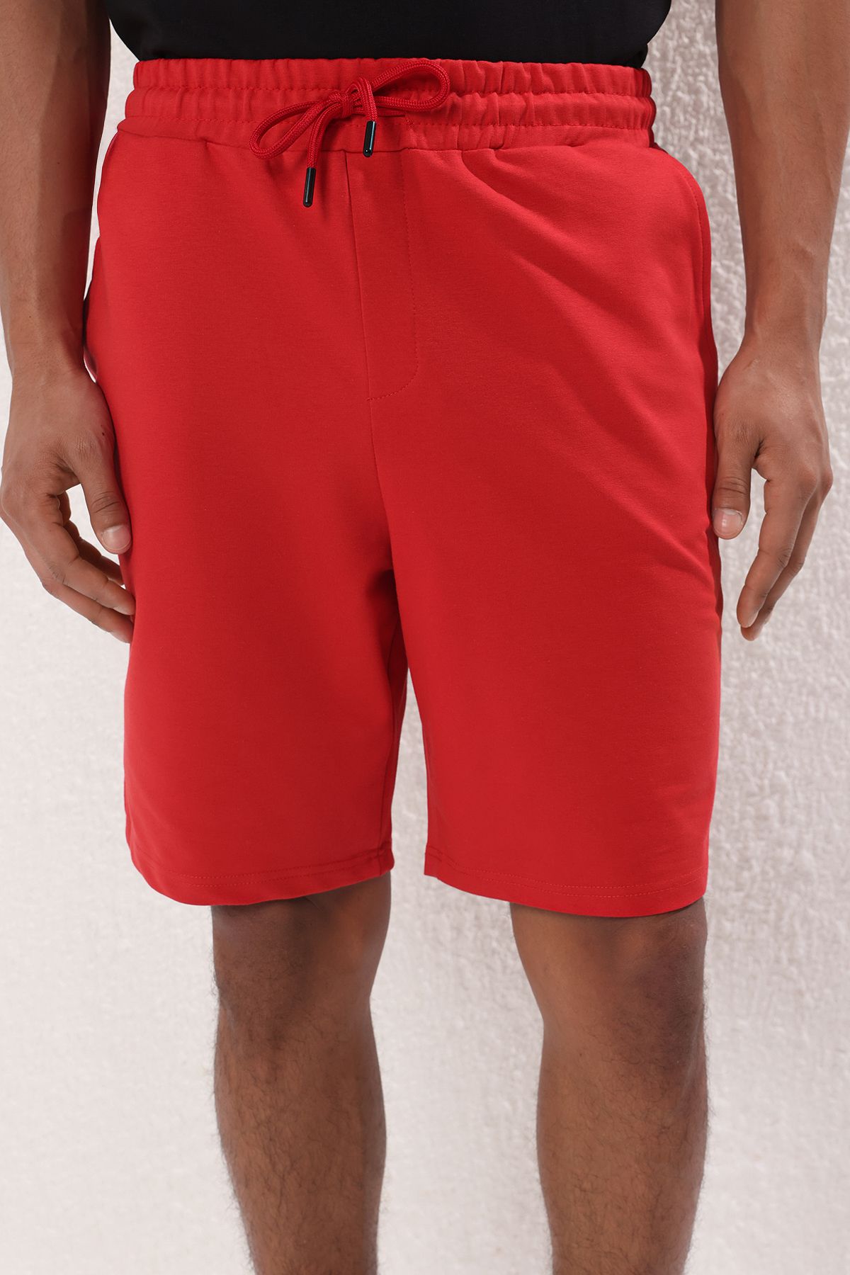 Trendyol Collection-Piros Basic normál közepes/normál szabású egyenes rövidnadrág TMNSS20SR0068 5