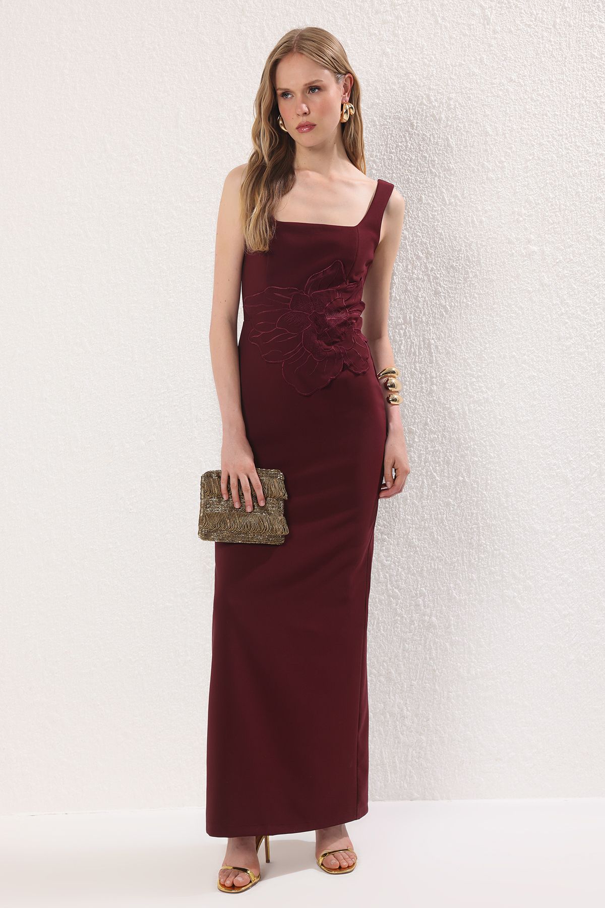 Trendyol Collection Burgundowa, Kwiatowa Aplikacja, Szczegółowa, Tkana, Długa Suknia Wieczorowa, Sukienka Na Zakończenie Szkoły Kobieta - 42
