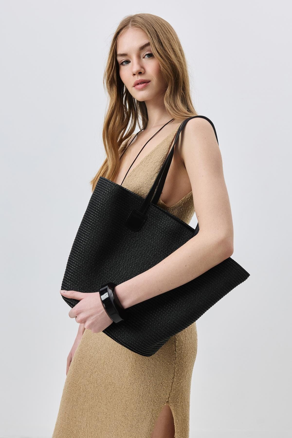 C&City-Straw Straw - Shoulder Bag - Black 2