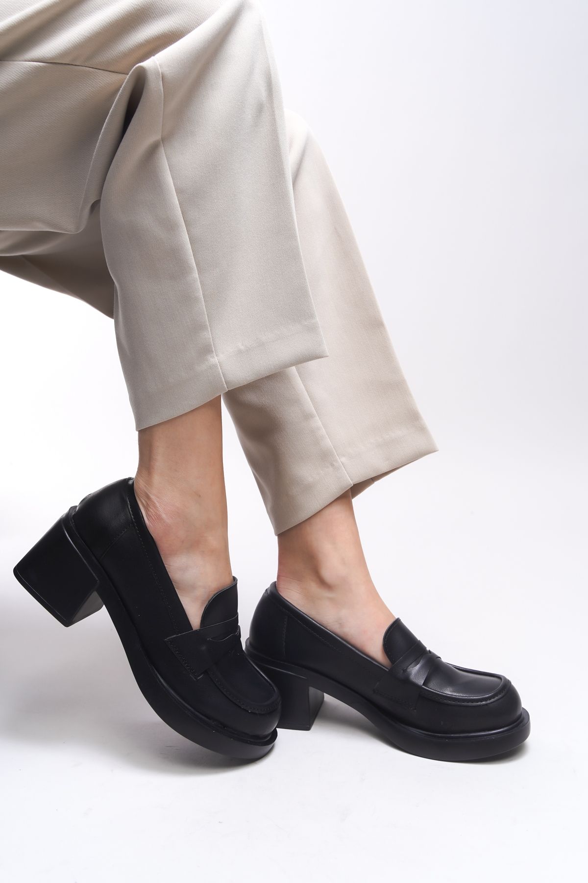 Riccon-Γυναικείο Loafer Μαύρο Skin 0012500   μοντελοποιημένο 5