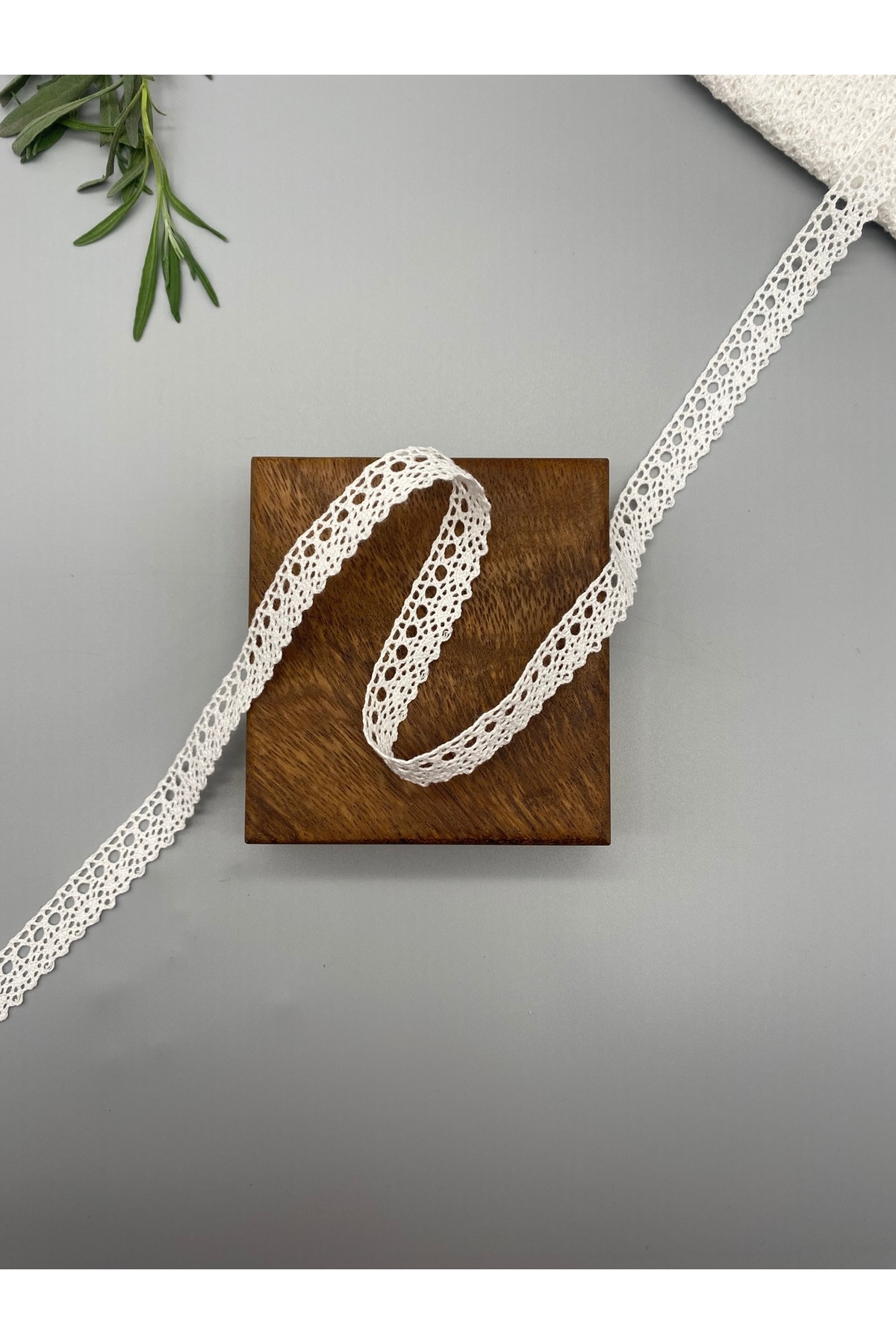 White Cotton Lace-Kopanaki Strip 5 Meters, 1.6 cm Width No:1013