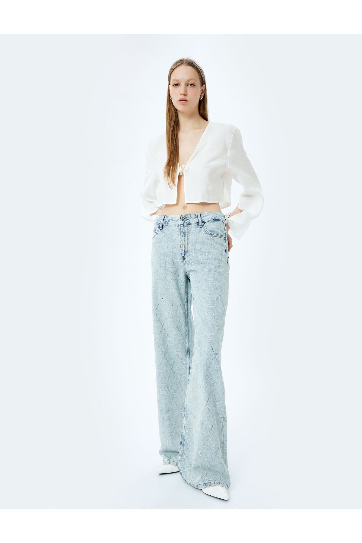 Koton Yeni Sezon Taş Detaylı Normal Bel Geniş Paça Denim Pantolon - Wide Leg Jeans