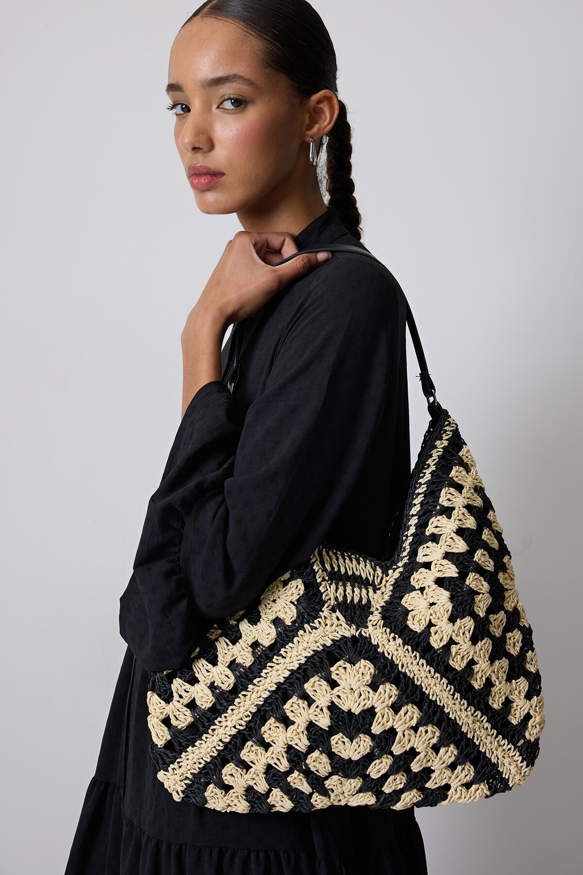 Touché Privé-Wicker Bag with Motif 5