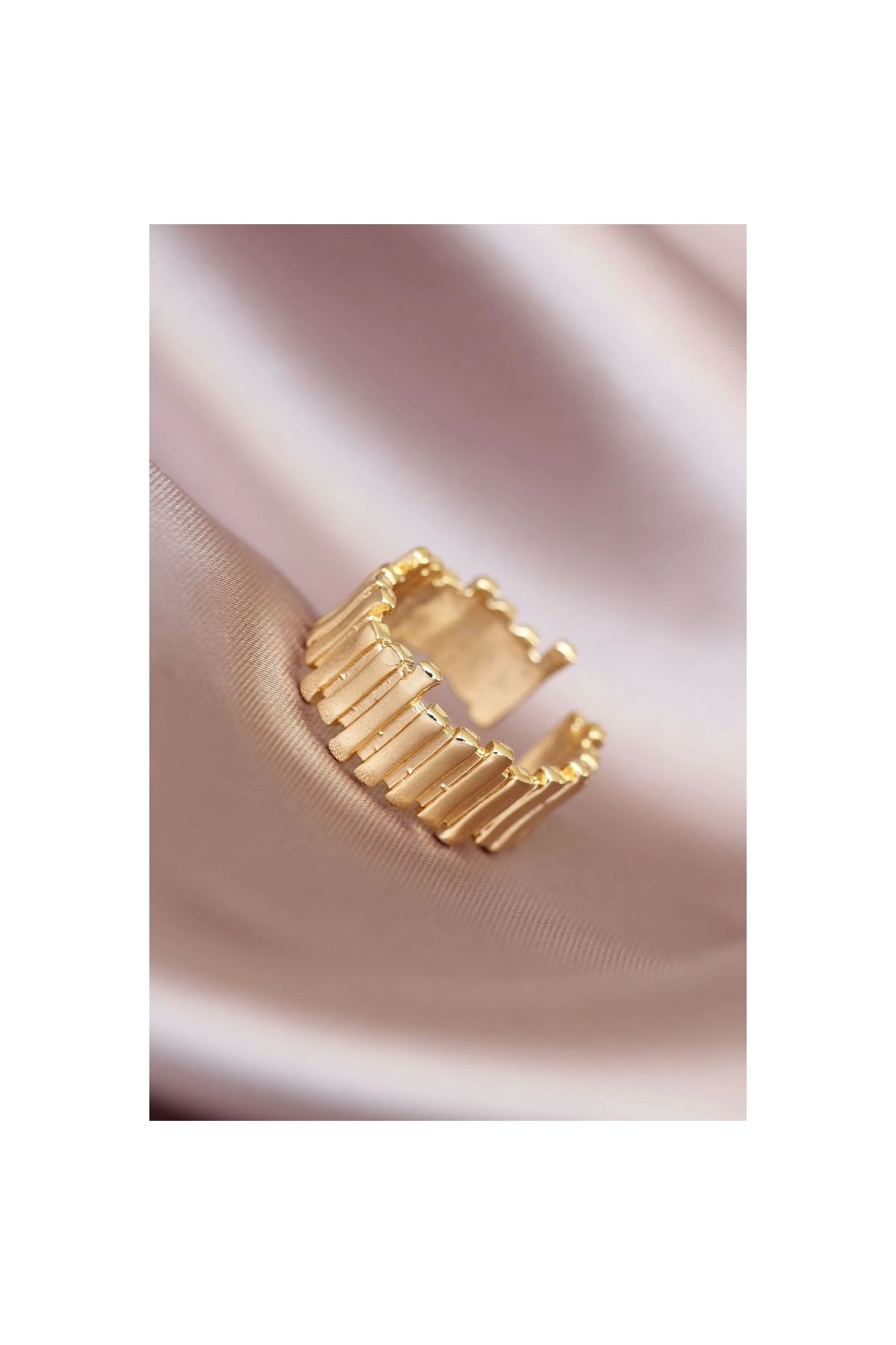 Narnuga Gold Renk Metal Ayarlamalı Kadın Yüzük - TJ-BYK1558