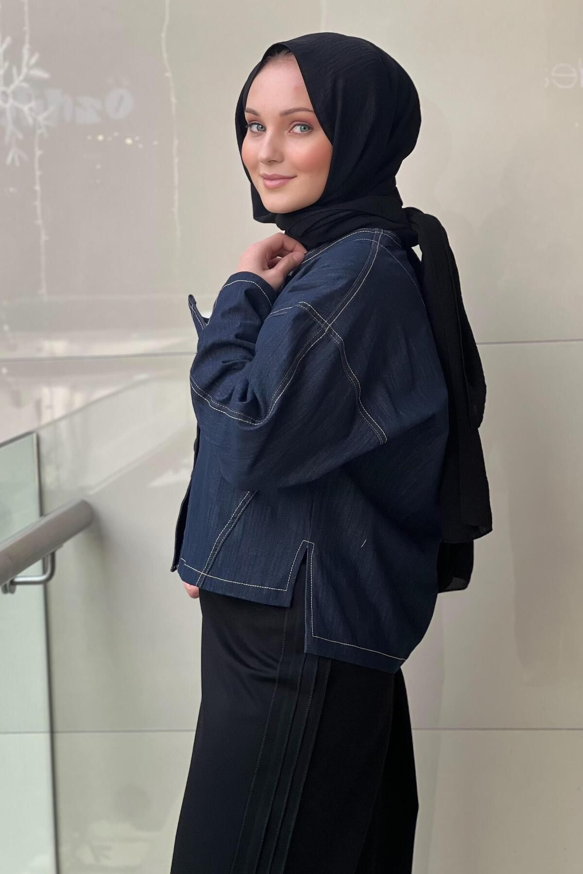 Ceremony-Double Breasted Denim Jacket with Zipper Detail 3