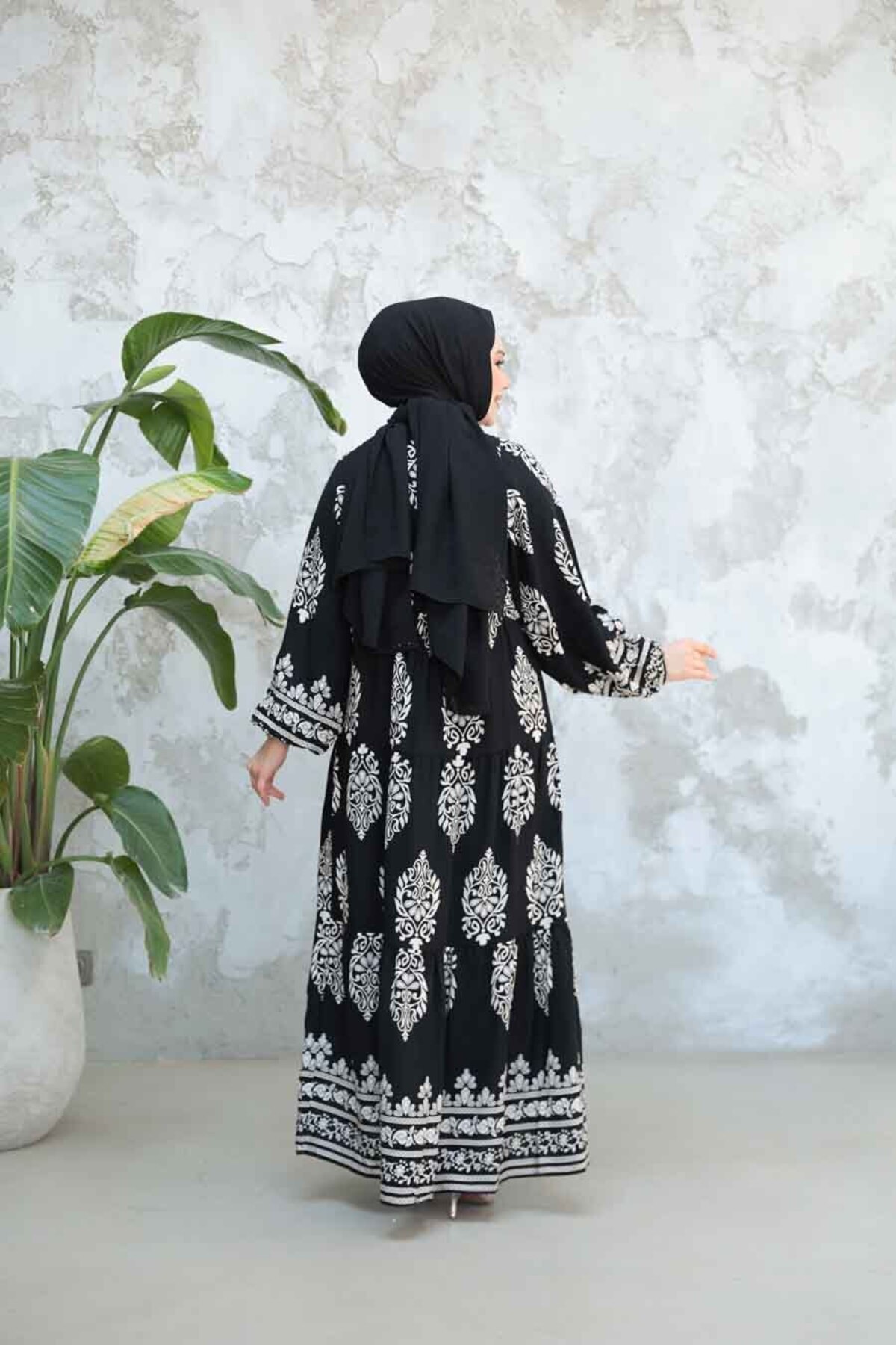 Neva Style-Floral Patterned Black Hijab Dress 18242S 3