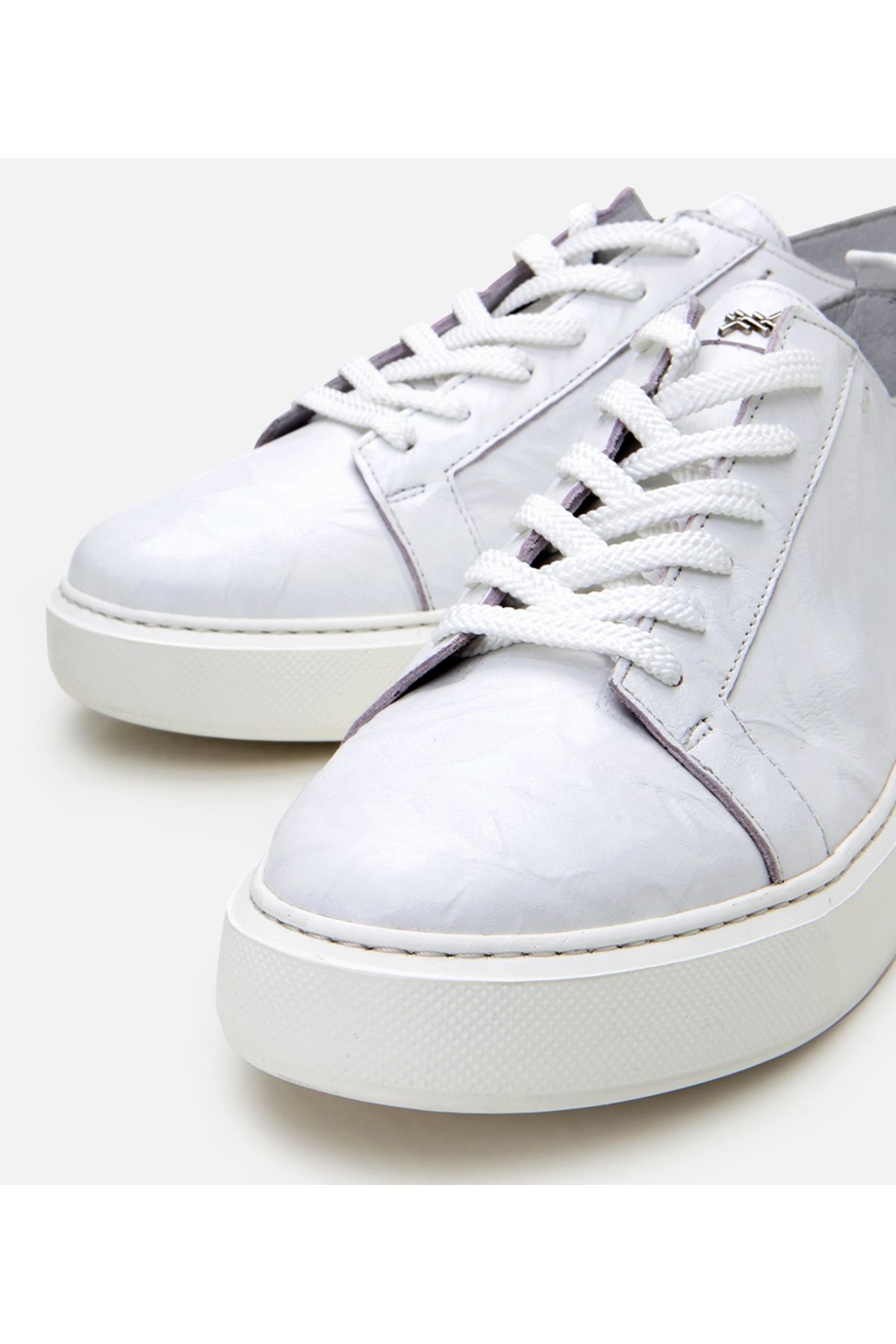 Hotiç-Men's Leather White Light Sole Sports Shoes 3