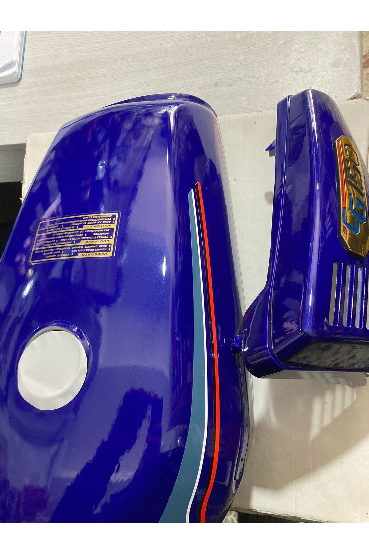 ABB Breton 125 model koyu mavi renk benzin deposu yan kapaklarla set