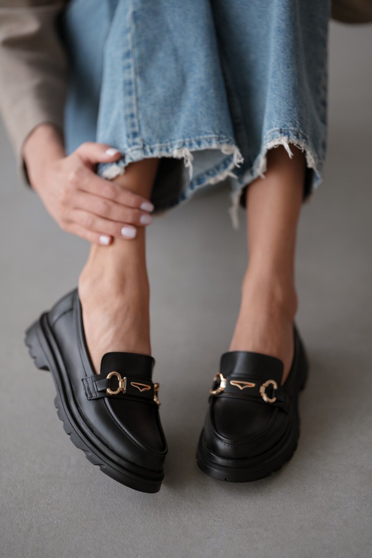 selinshoes-Mocasini de dama cu detaliu curea Durry si accesorii aurii - NEGRU 2