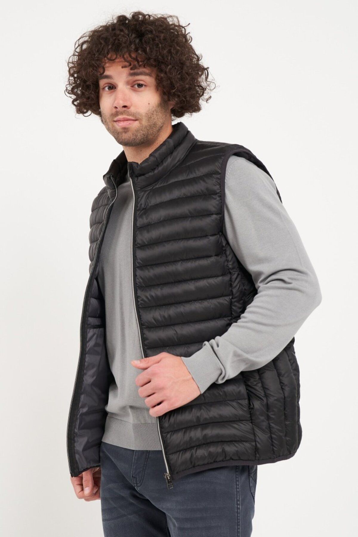 Kenvelo-Men's vest with pockets, solid color 3