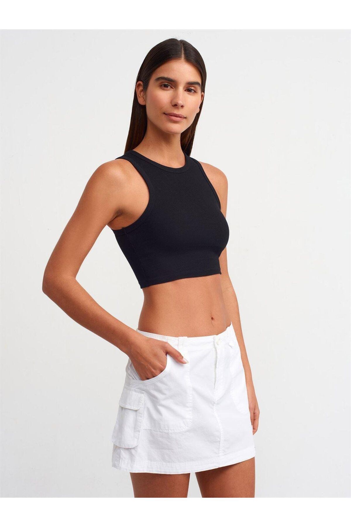 Giyimodam Kadın Halter Yaka Kaşkorse Siyah Crop Atlet