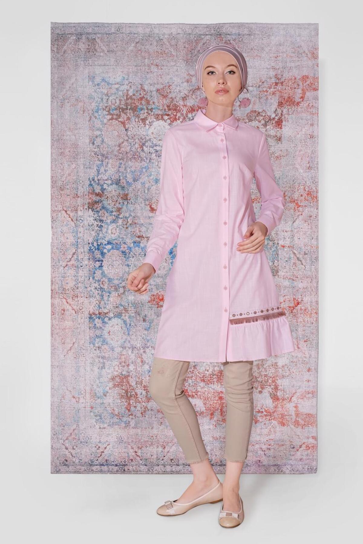 آلوینا تونیک دکمهدار نخی دوزی شده کد ۴۰۵۹۳ آلوینا تونیک دکمهدار نخی دوزی شده کد ۴۰۵۹۳