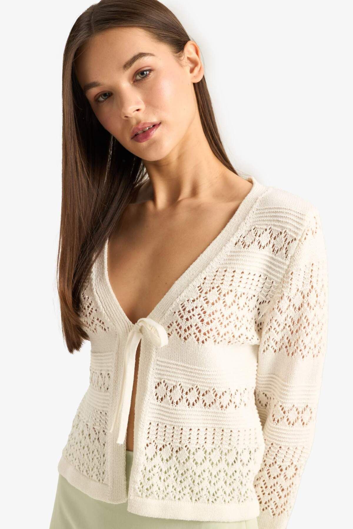 DeFacto-Cool V-Neck Lace-Up Crochet Knitwear Cardigan F1753Ax25Sm 4