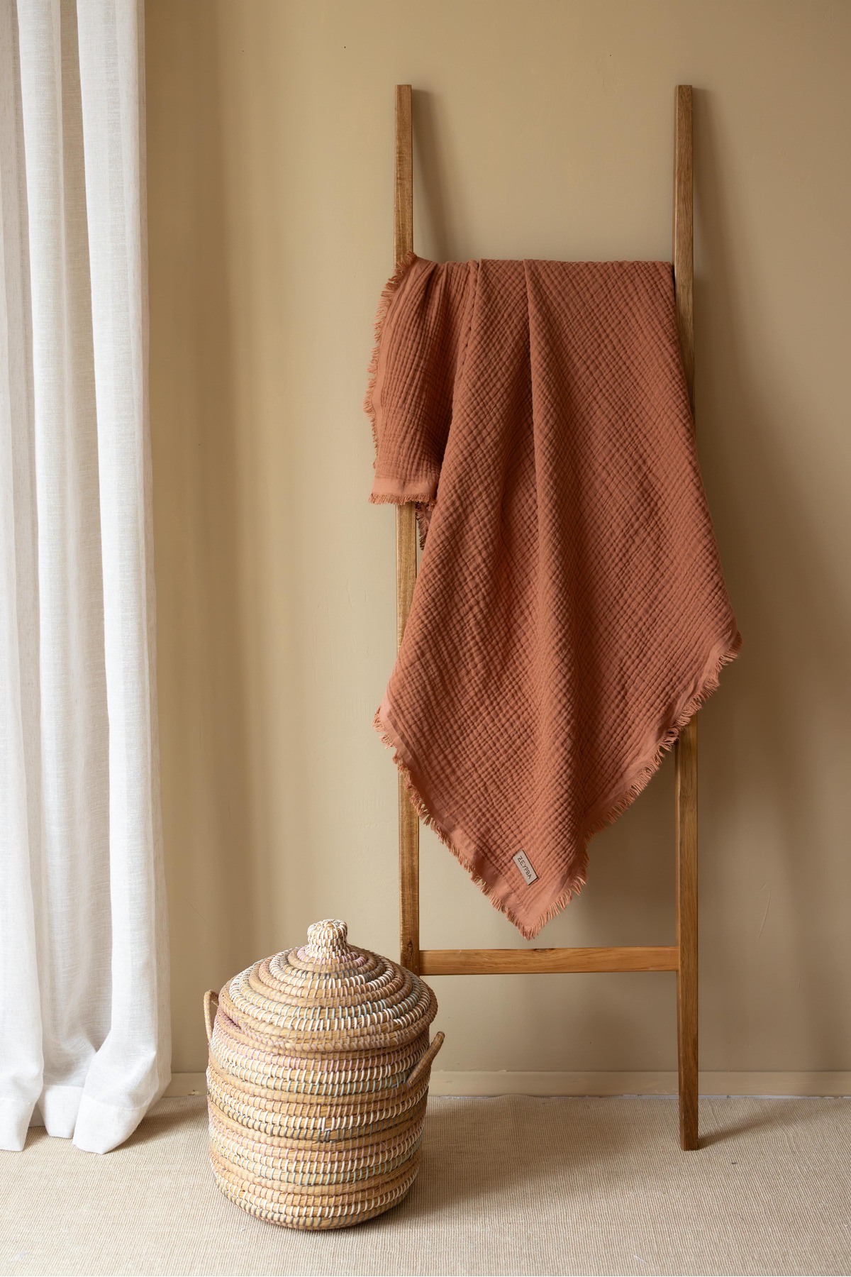 ZEYPBA % 100 Pamuk 4 Katlı Müslin Örtü Mocha Mousse 110x110 cm (Bebek & Çocuk İçin) Püsküllü fotoğrafı 6 (önizleme)