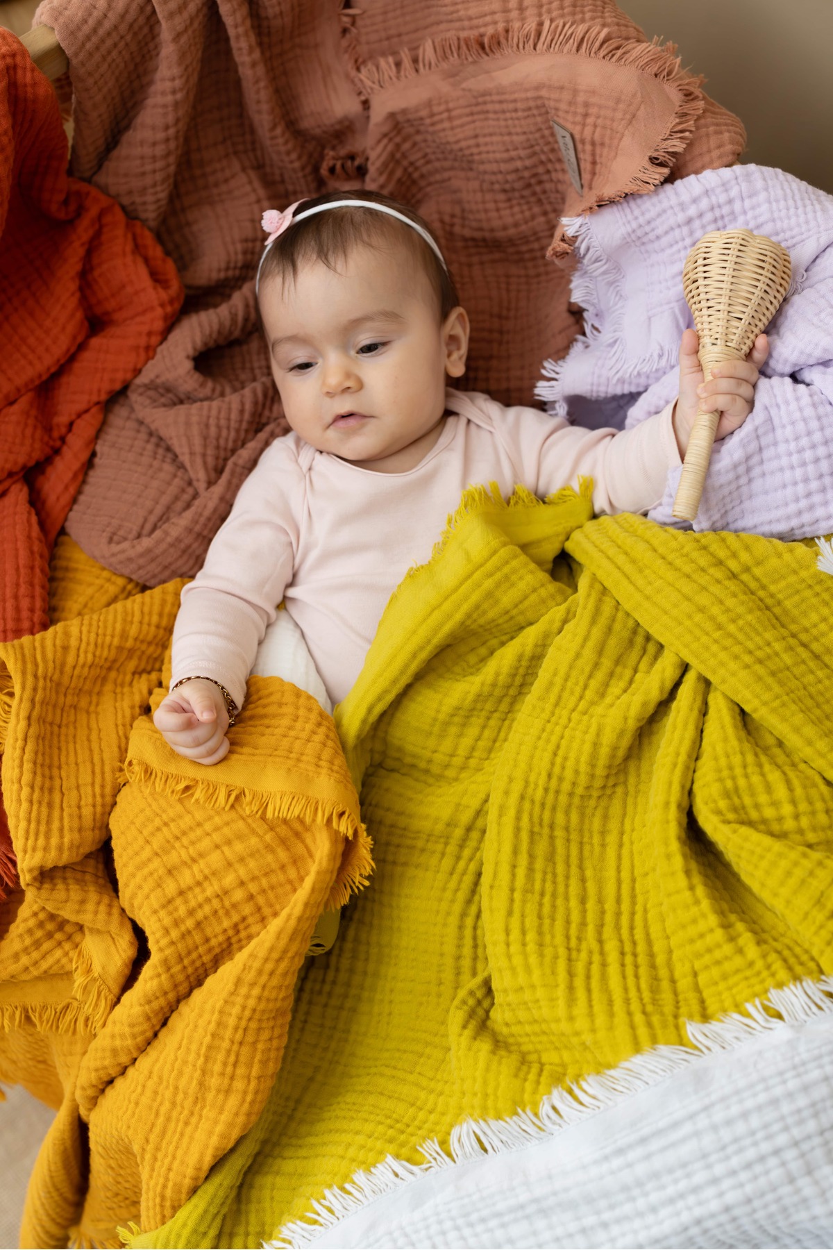 ZEYPBA % 100 Pamuk 4 Katlı Müslin Örtü Mocha Mousse 110x110 cm (Bebek & Çocuk İçin) Püsküllü fotoğrafı 5 (önizleme)