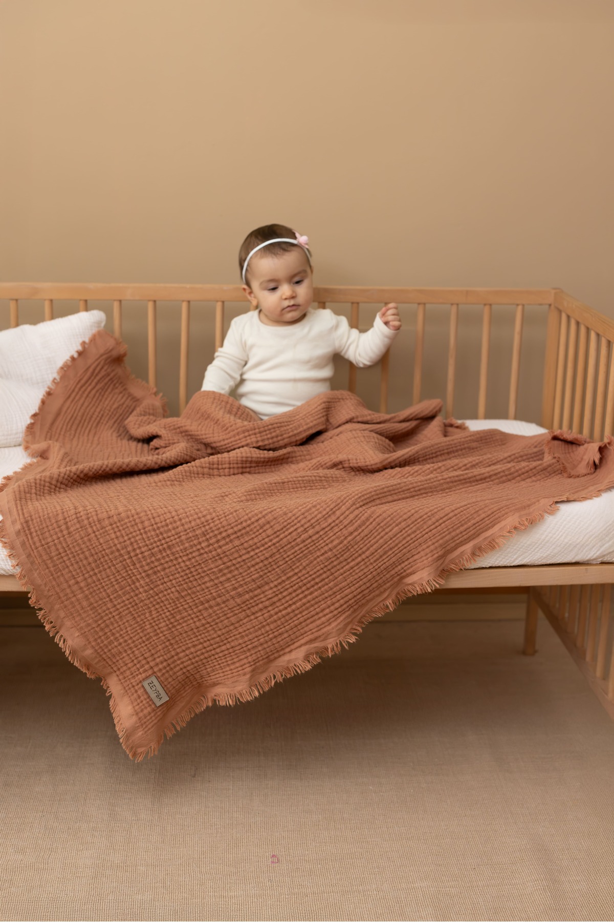 ZEYPBA % 100 Pamuk 4 Katlı Müslin Örtü Mocha Mousse 110x110 cm (Bebek & Çocuk İçin) Püsküllü fotoğrafı 2 (önizleme)