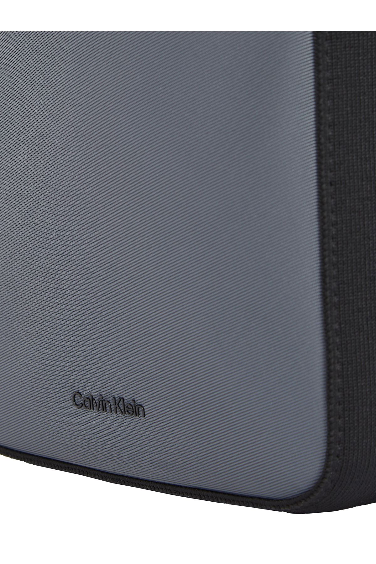 Calvin Klein-Calvin Klein Gray Ease Reporter Crossover Bag 5