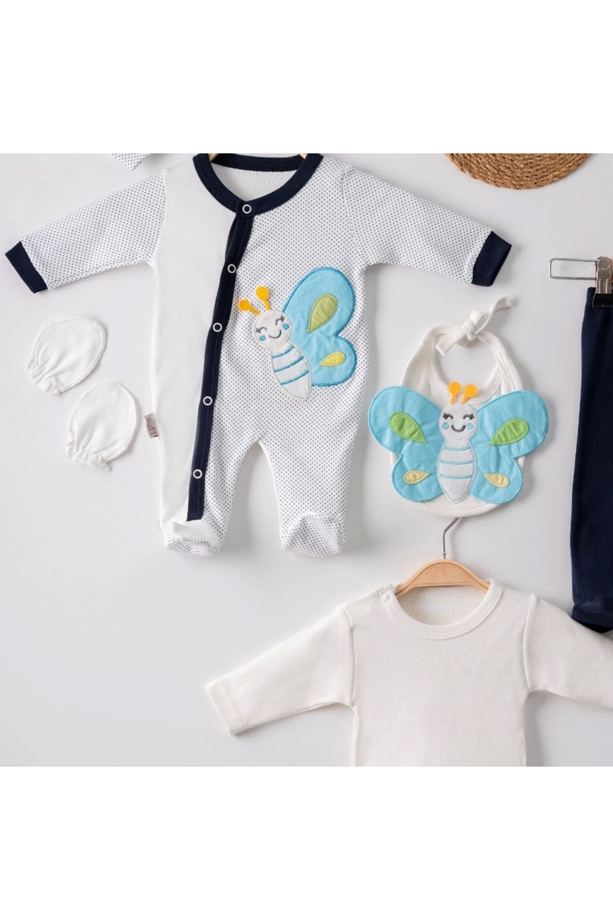 BYB MODA TASARIM 3 Ay Kelebek Nakışlı Tulumlu Erkek Bebek 5'li Set Siyah