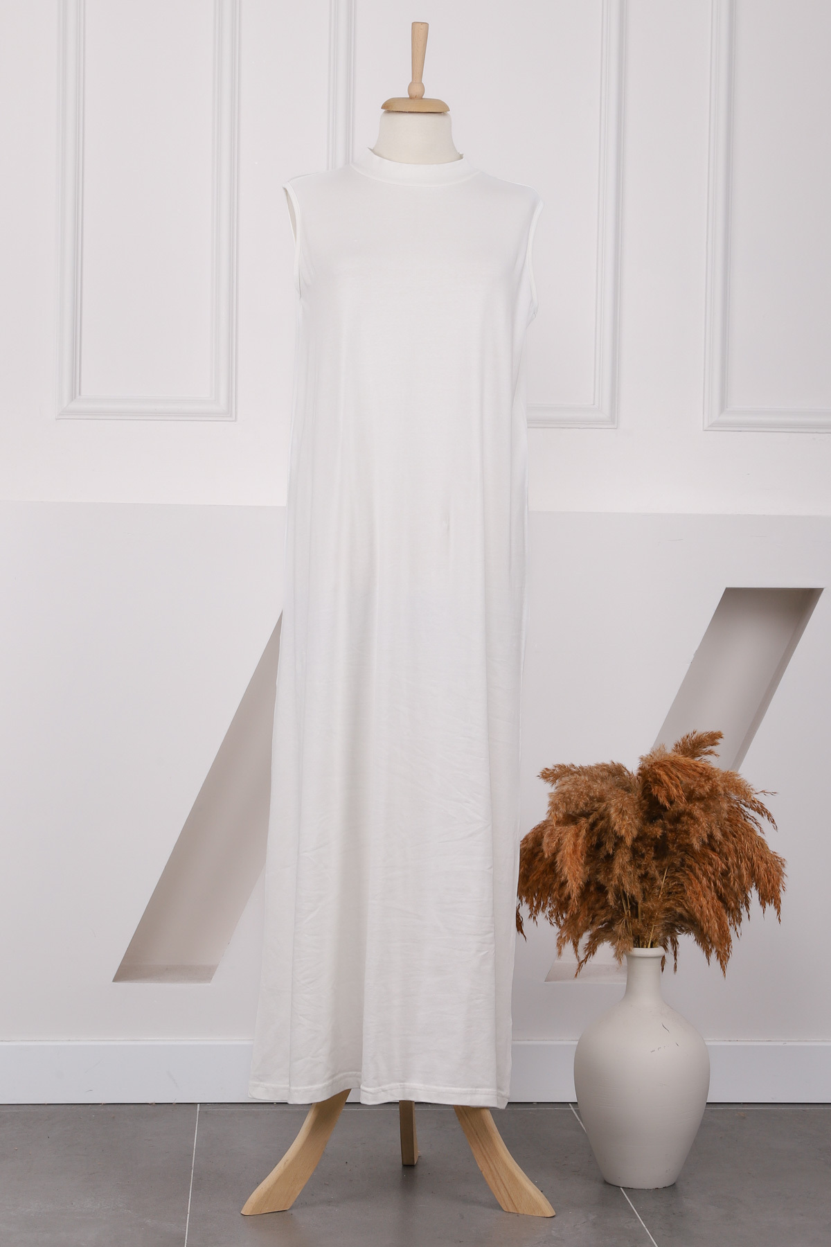 İmajButik-Rochie interioară cu mânecă zero cu jumătate de gât ecru 1