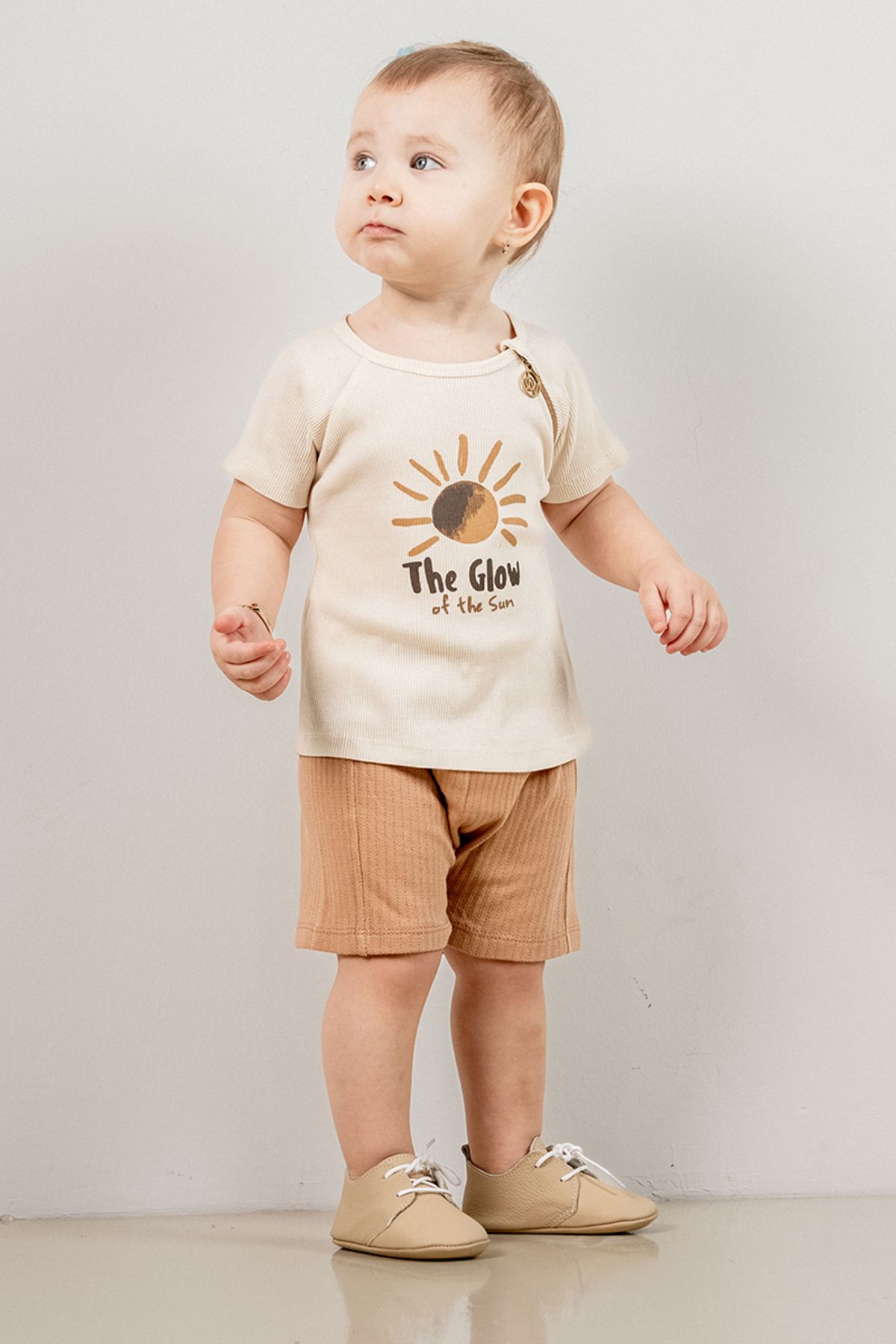 bombe-Baby Kids Camel Crew Neck Shorts Cotton Comfortable 2-Piece Set Trend Fashion Bottom Top Set 2