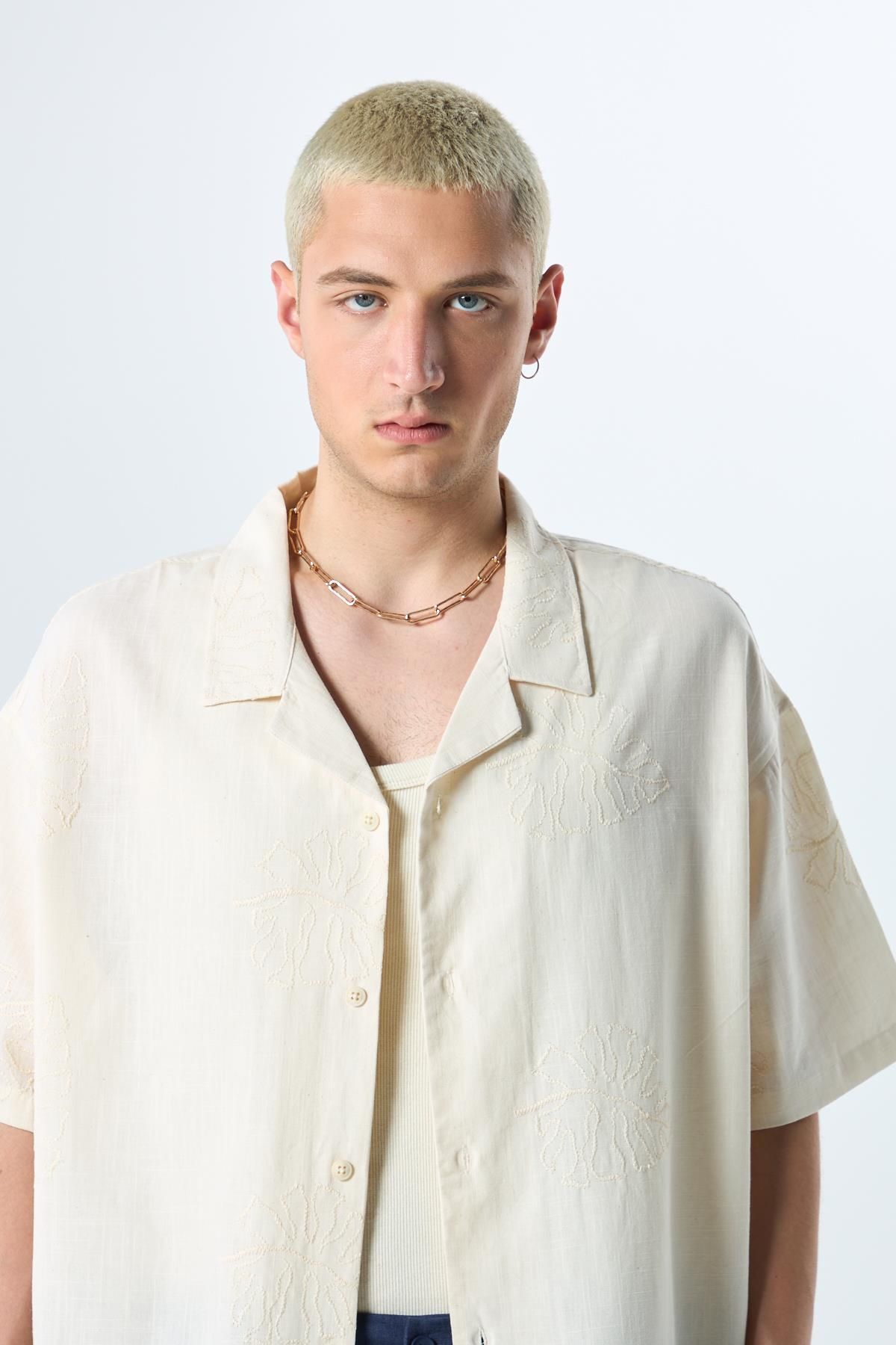 پیراهن / بلوز دکمه دار صورتی مردانه گلدوزی با جزئیات کتانی Oversize Naturel VAMOSCLO
