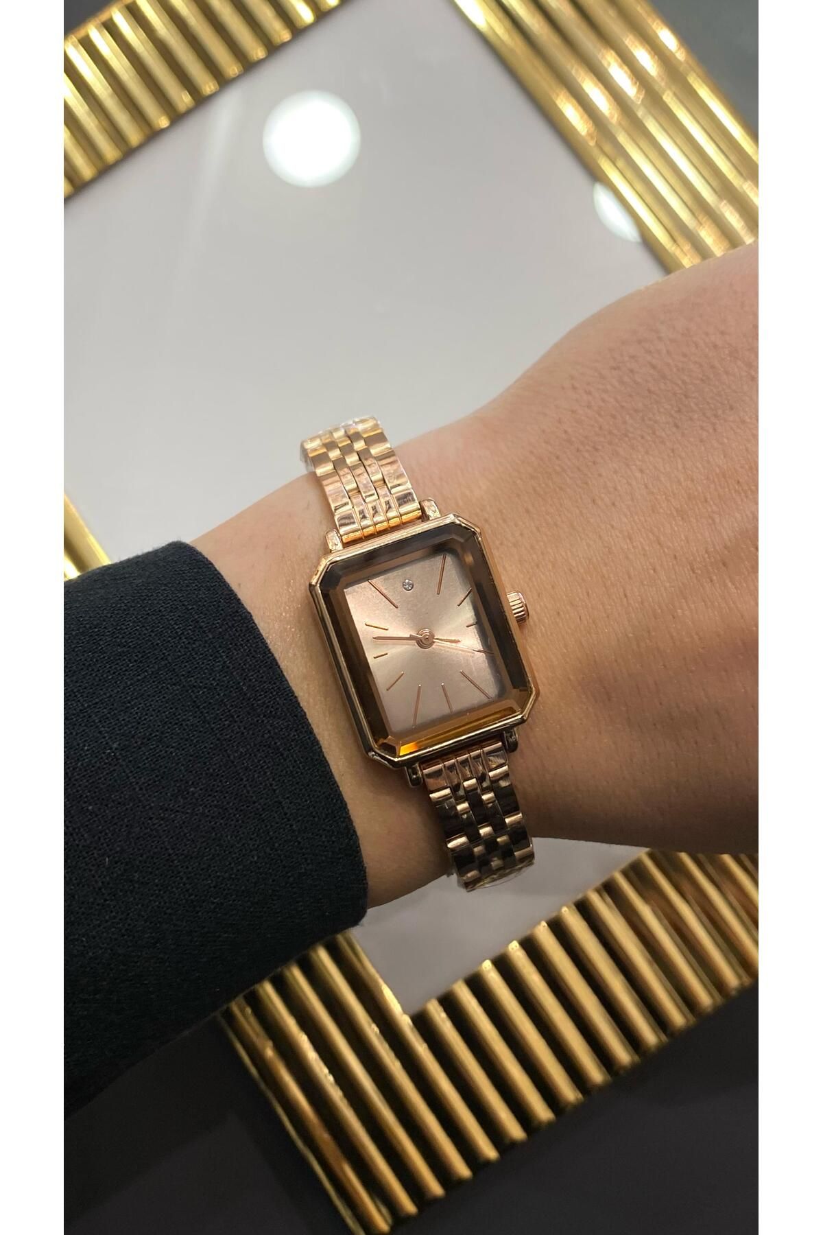 ZÜMRA Retro Vintage Taş Detay Rose Gold Kadın Saat