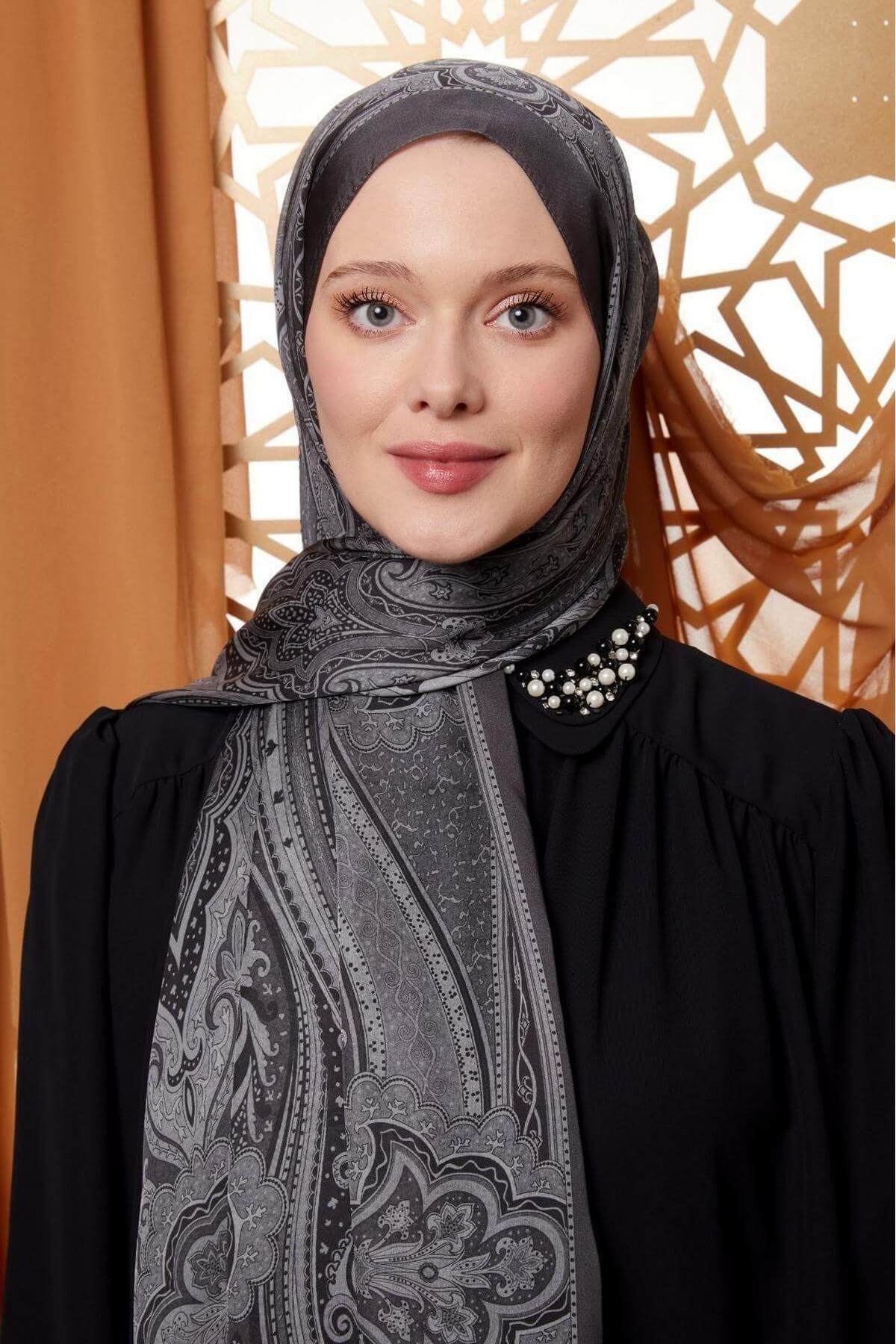 Levidor-Indian Silk Shawl Black 411-13 4