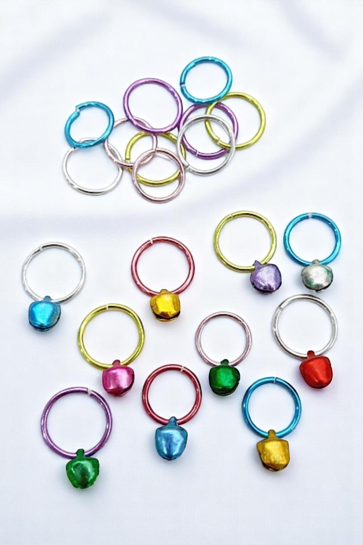 PETEK AKSESUAR Renkli Zilli 20 Parça Saç Küpe Seti