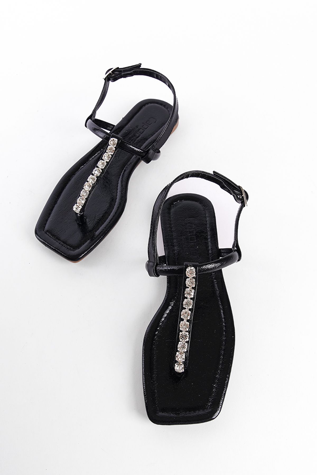 Capone Outfitters-Stoned Damensandalen mit flachem Absatz und Knöchelriemen - Skin Flip Flops 3