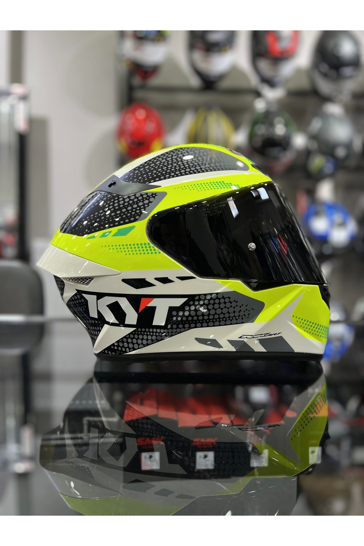 KYT TT-Course Gear Kapalı Kask Siyah Vizörlü (+1 Şeffaf Vizör