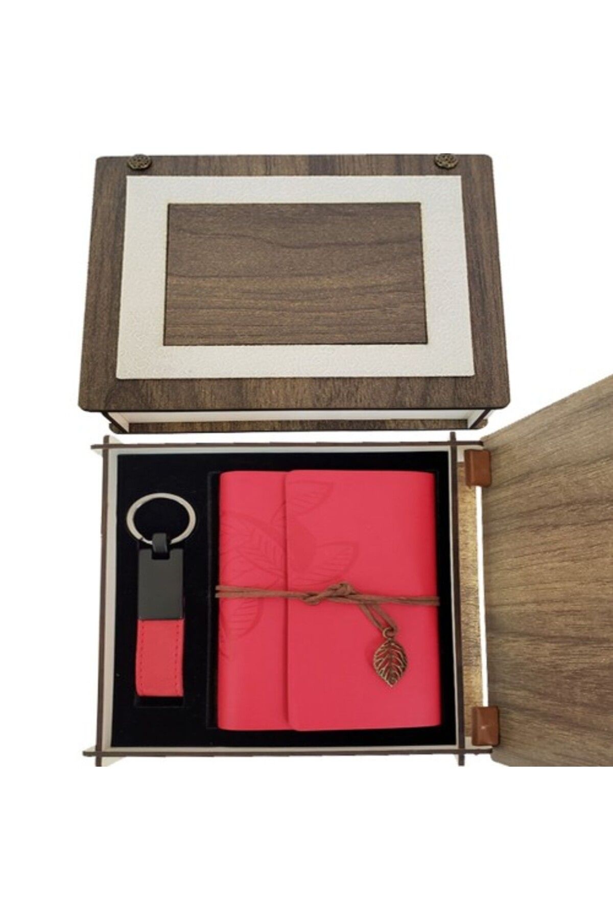 İsmiyle Al Özel Ahşap Kutulu Kırmızı Deri Defter ve Anahtarlık Set