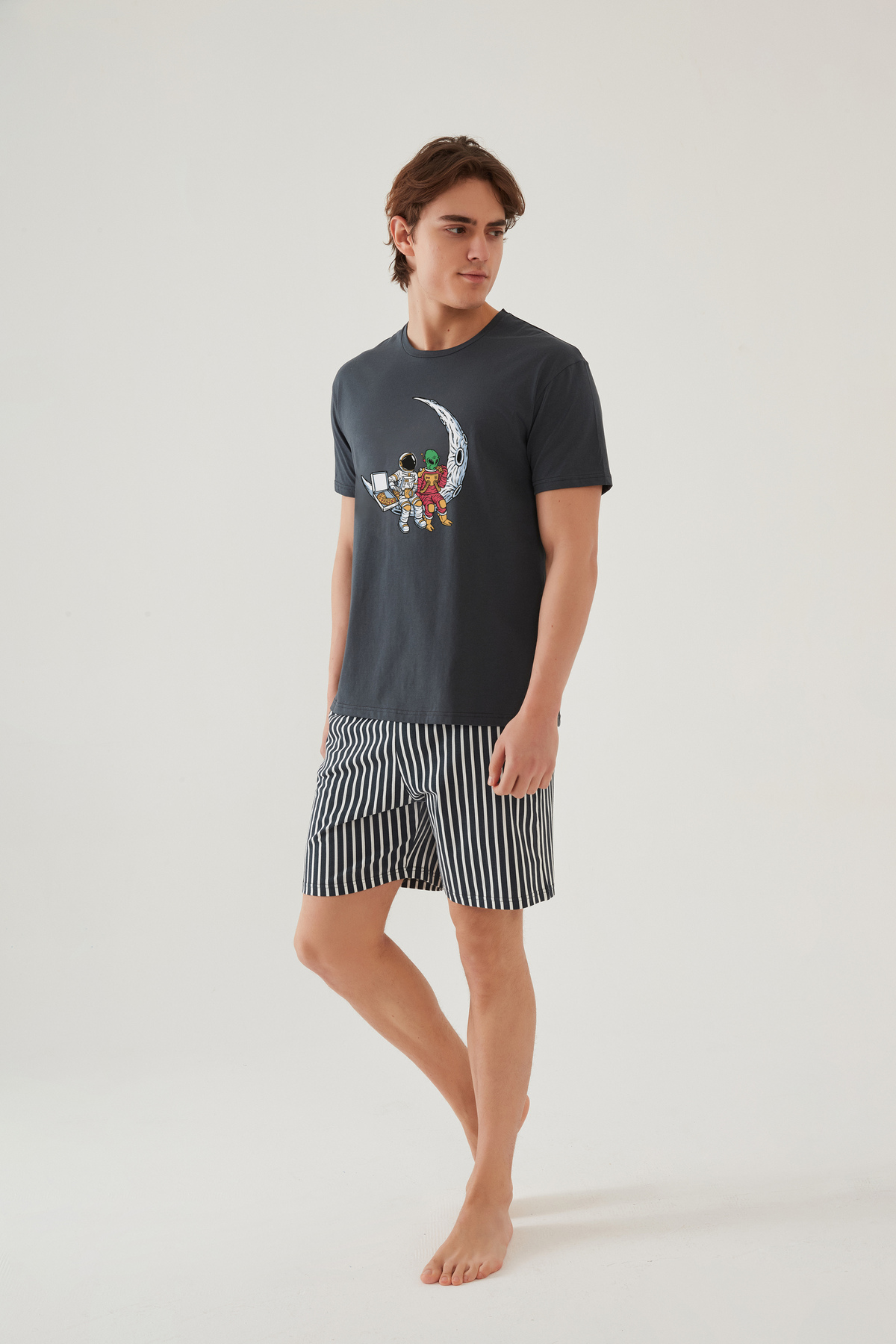 koza iç giyim  Erkek Pamuklu Füme Baskılı Cepli Şort Pijama Takımı - Görsel 3