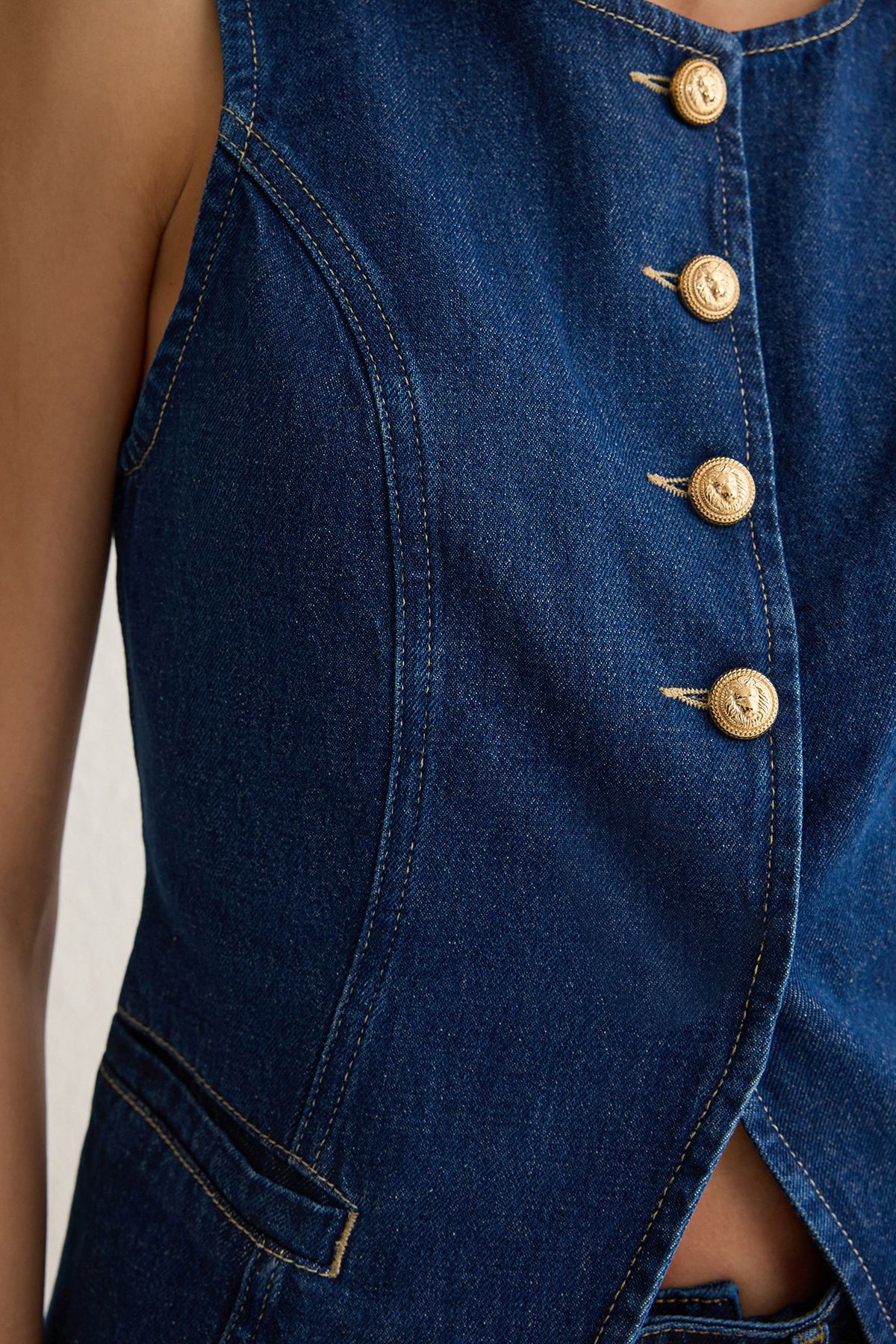 Trendyol Collection-Dark Blue More Sustainable Gold Buttoned Stitching Detailed Denim Vest Twoss25Ye00001 4