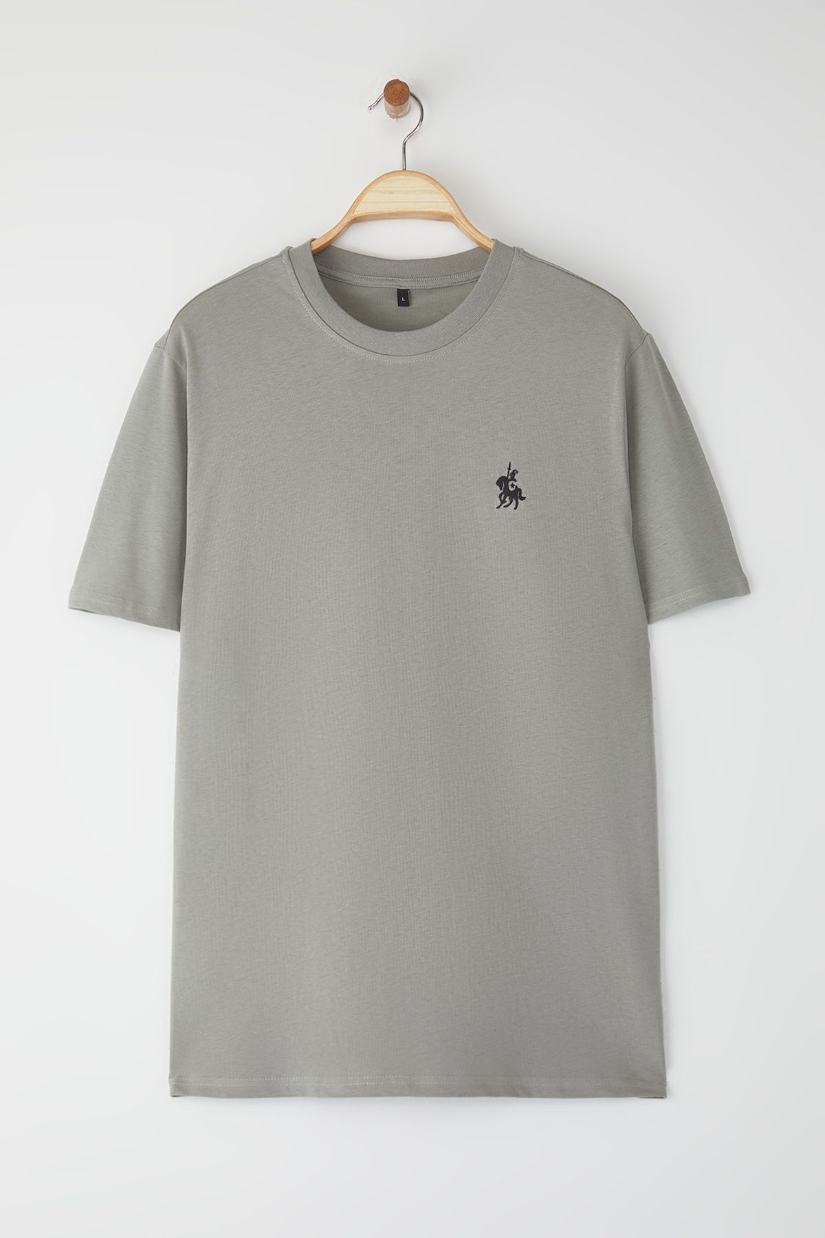 Trendyol Collection-Graues T-Shirt aus 100 % Baumwolle mit Stickerei TMNSS24TS00056 2