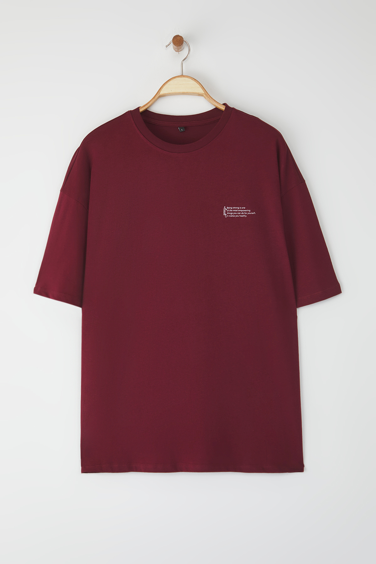 Trendyolmilla  Bordo Oversize %100 Pamuklu Bisiklet Yaka Minimal Yazı Baskılı Tok Kumaş T-shirt TMNSS23TS00084 - Görsel 7