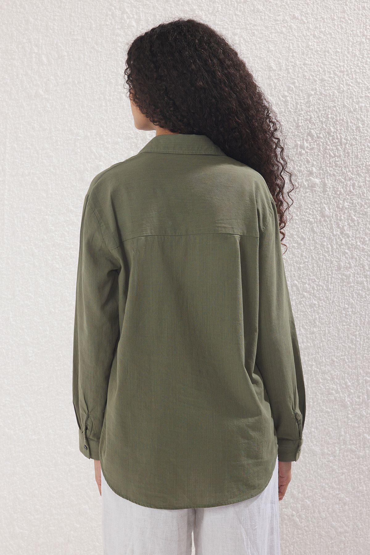 Trendyol Collection-Khaki Cotton Blended Linen Look Oversize Wide Fit Woven Shirt Twoss25Go00096 4
