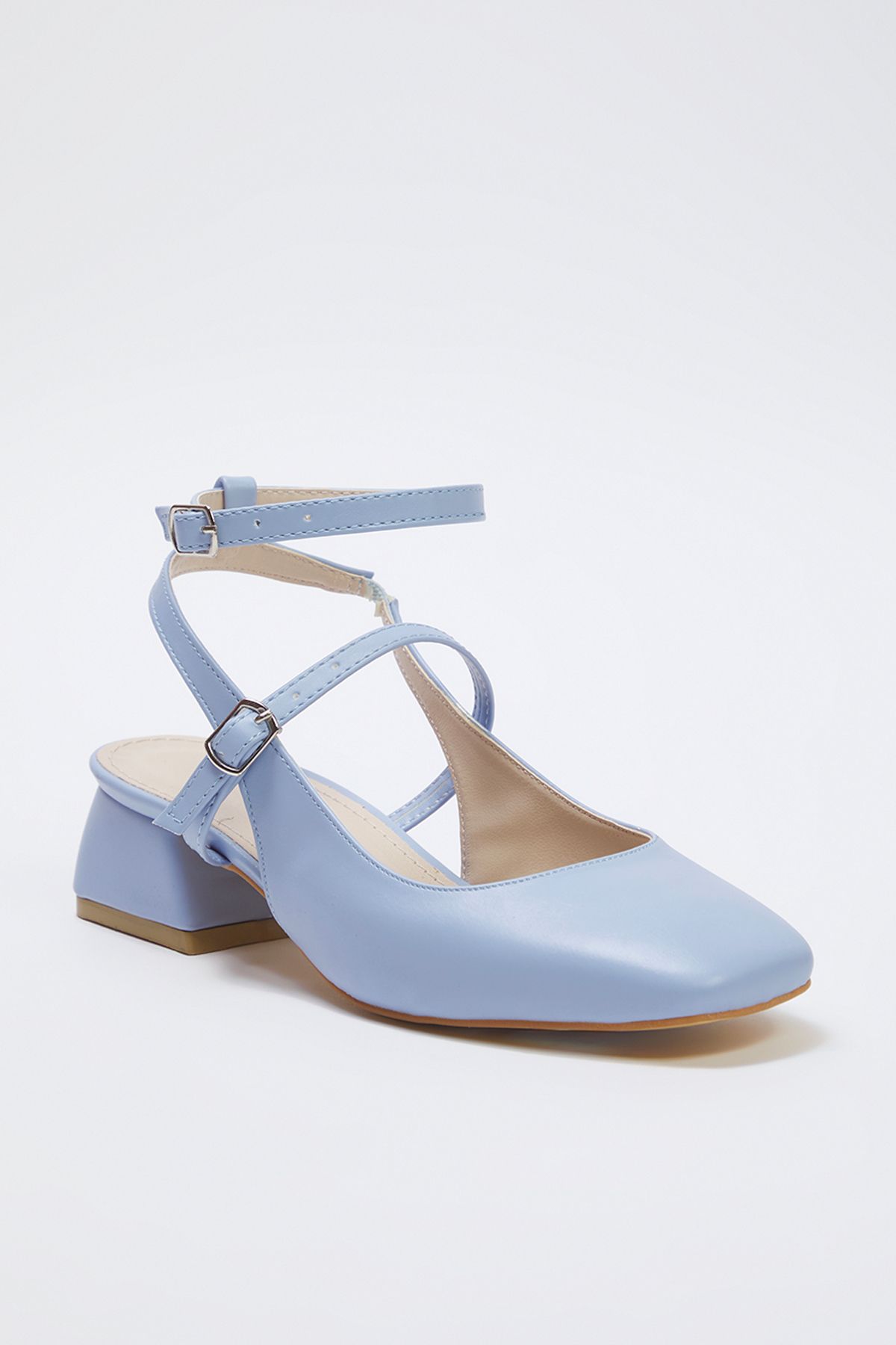 TRENDYOL SHOES-Babyblaue Mary Jane-Schuhe mit quadratischer Zehenpartie und Knöchelriemen für Damen TAKSS24TO00009 4