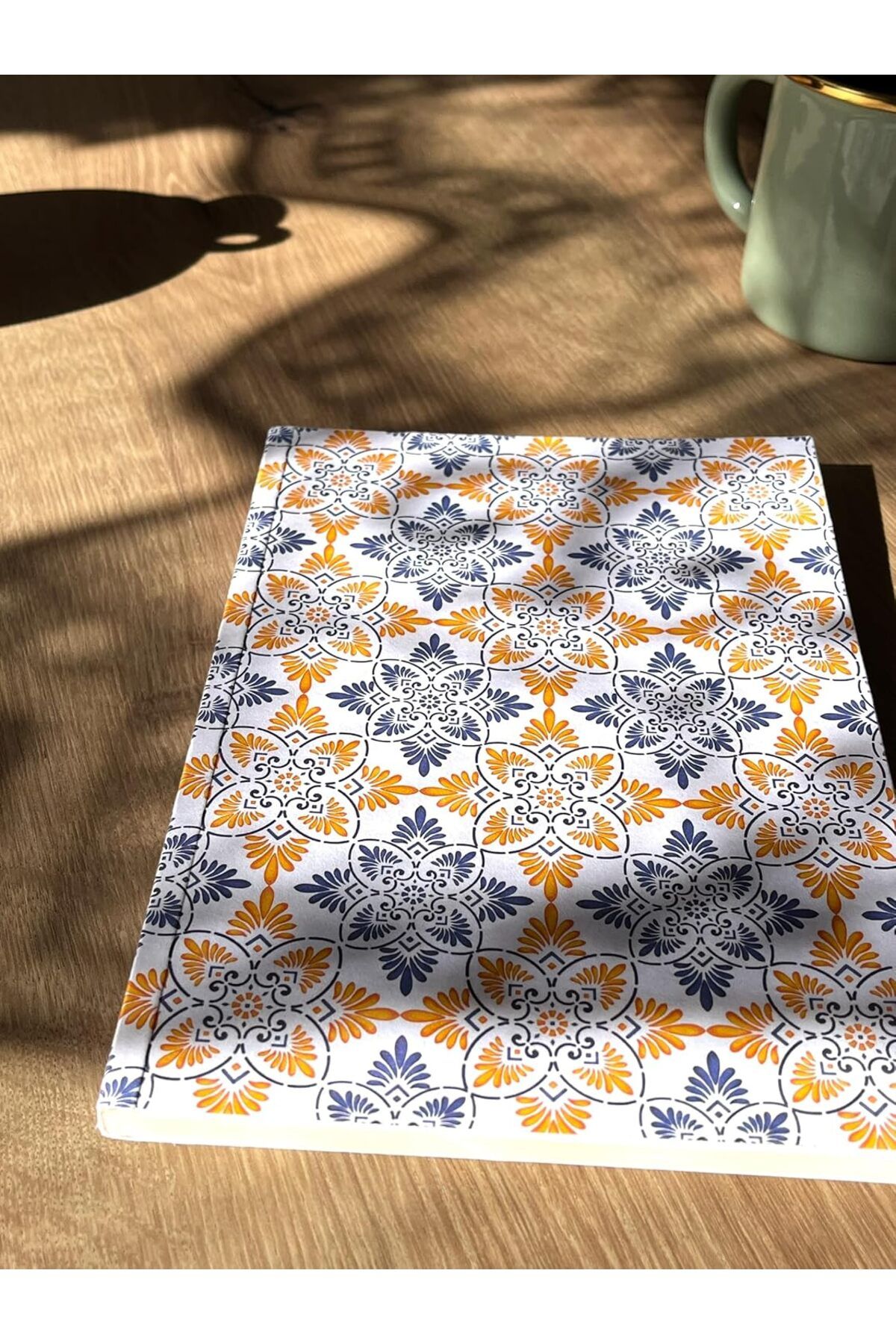 MEGOBİNE WHERE Tanıtım Amerikan Ciltli, A5 Çizgili Defter, 64 Yaprak, 90 gr. Ivory Kağıt, 6 Farklı Kapa