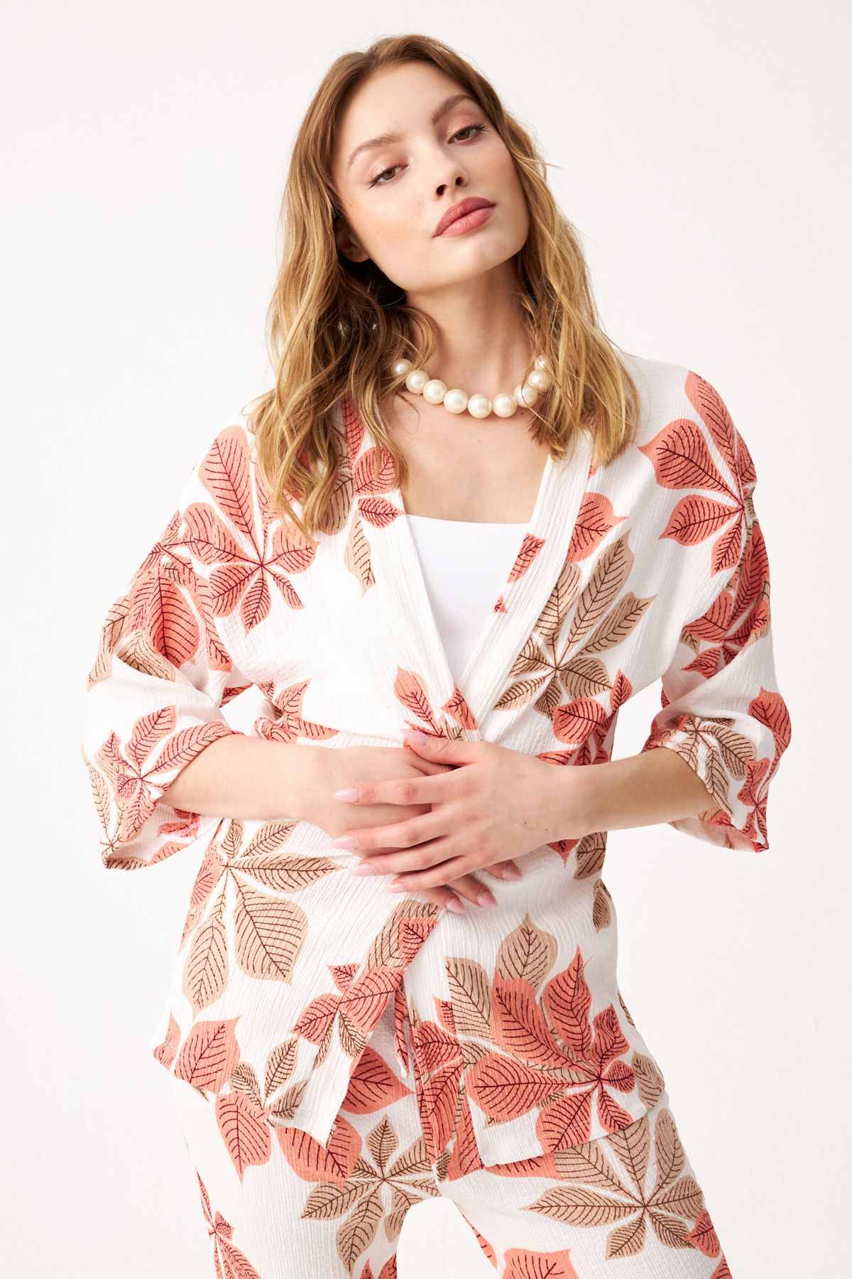Know-Women's Orange-White Floral Pattern Kimono Shirt Pants Set 4