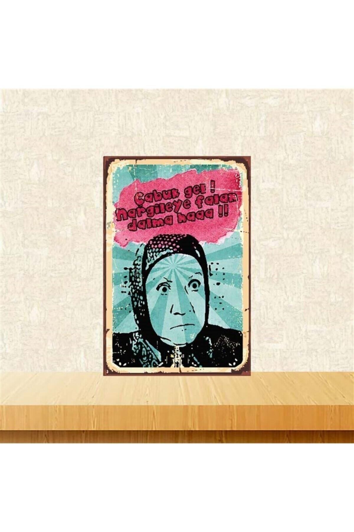 TAKIFİX Çabuk Gel Adile Naşit 20-30 Cm Retro Ahşap Poster