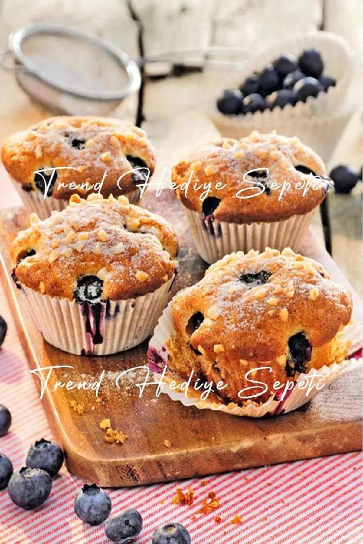 KDROĞLU KDROGLU Hediye Sepeti Takribi 200 Adet Orta Boy Beyaz Muffin Kek Kalıbı, Browine Kalıbı 50x30 Mm