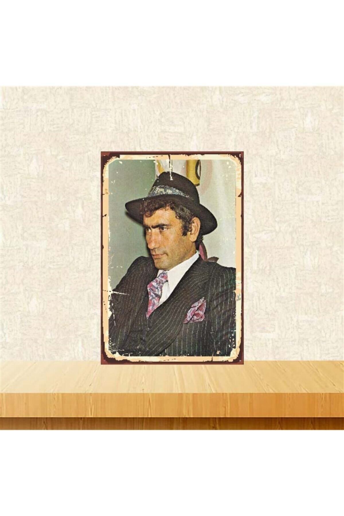 TAKIFİX Yılmaz Güney 20-30 cm Retro Ahşap Poster Tkfx3791