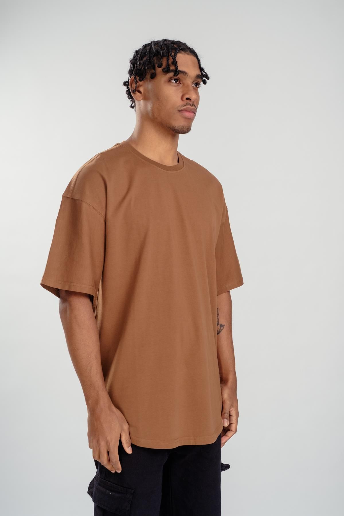 Respire-Tricou maro oversize pentru bărbați - croială ovală de bază 3