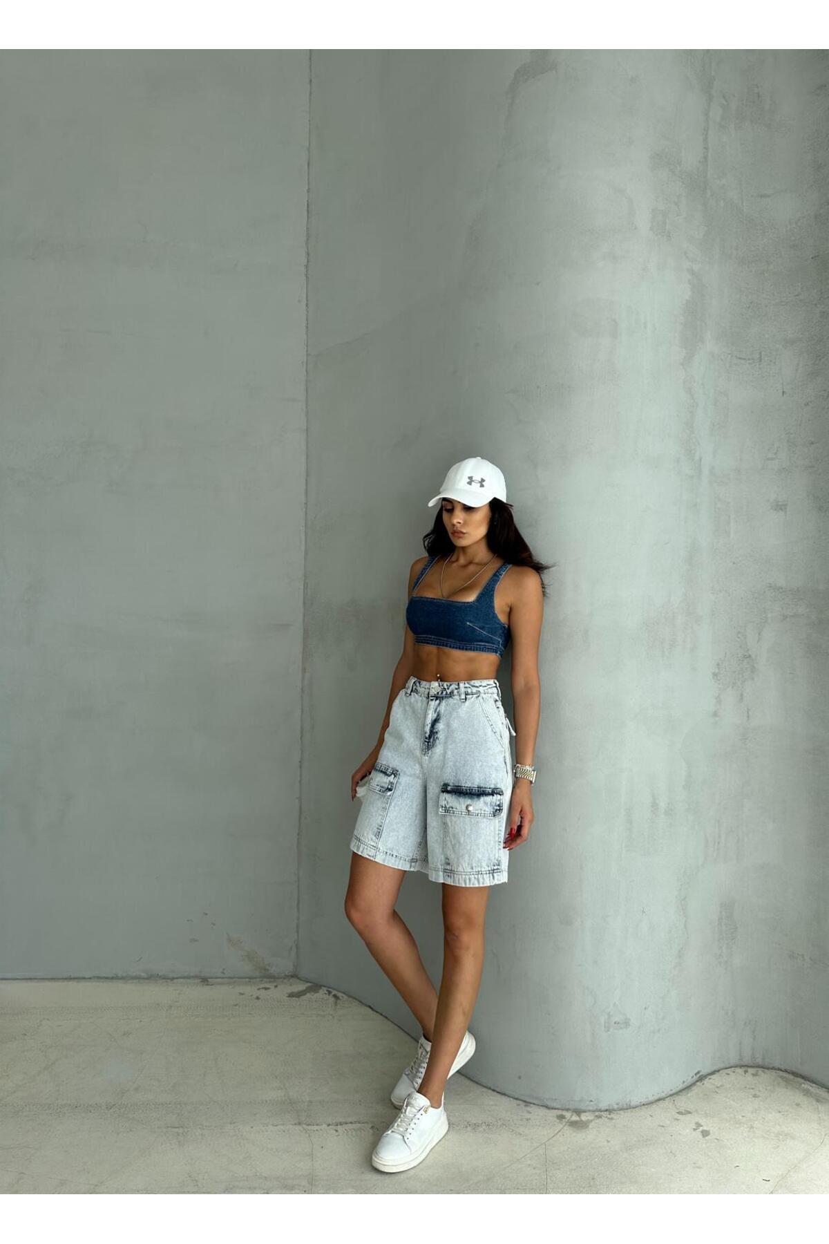 Zeo Basic-Ice Blue Bermuda Shorts with Cargo Pocket 4