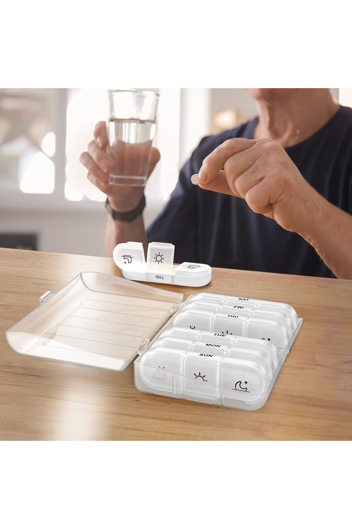 COOYA-Portable Travel Pill Box, 7 Day with Large Pill Containers, Light Proof Pill Case (White) 7