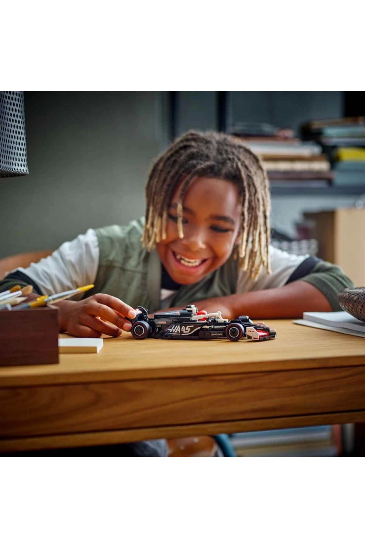 نس‌ورلد ساختمان اسباب‌بازی قهرمانان سرعت مانی‌گرام تیم هاس اف۱ خودرو مسابقه‌ای Vf-24 ۷۷۲۵۰