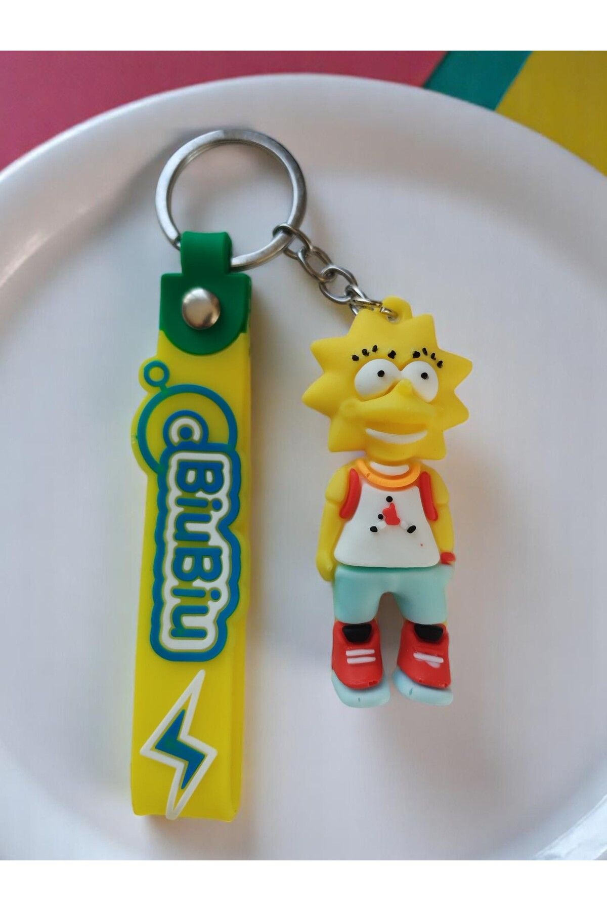 VerdeHome-Lisa Simpson Figure Keychain Smart and Sensible Character Themed Fun Accessory 3