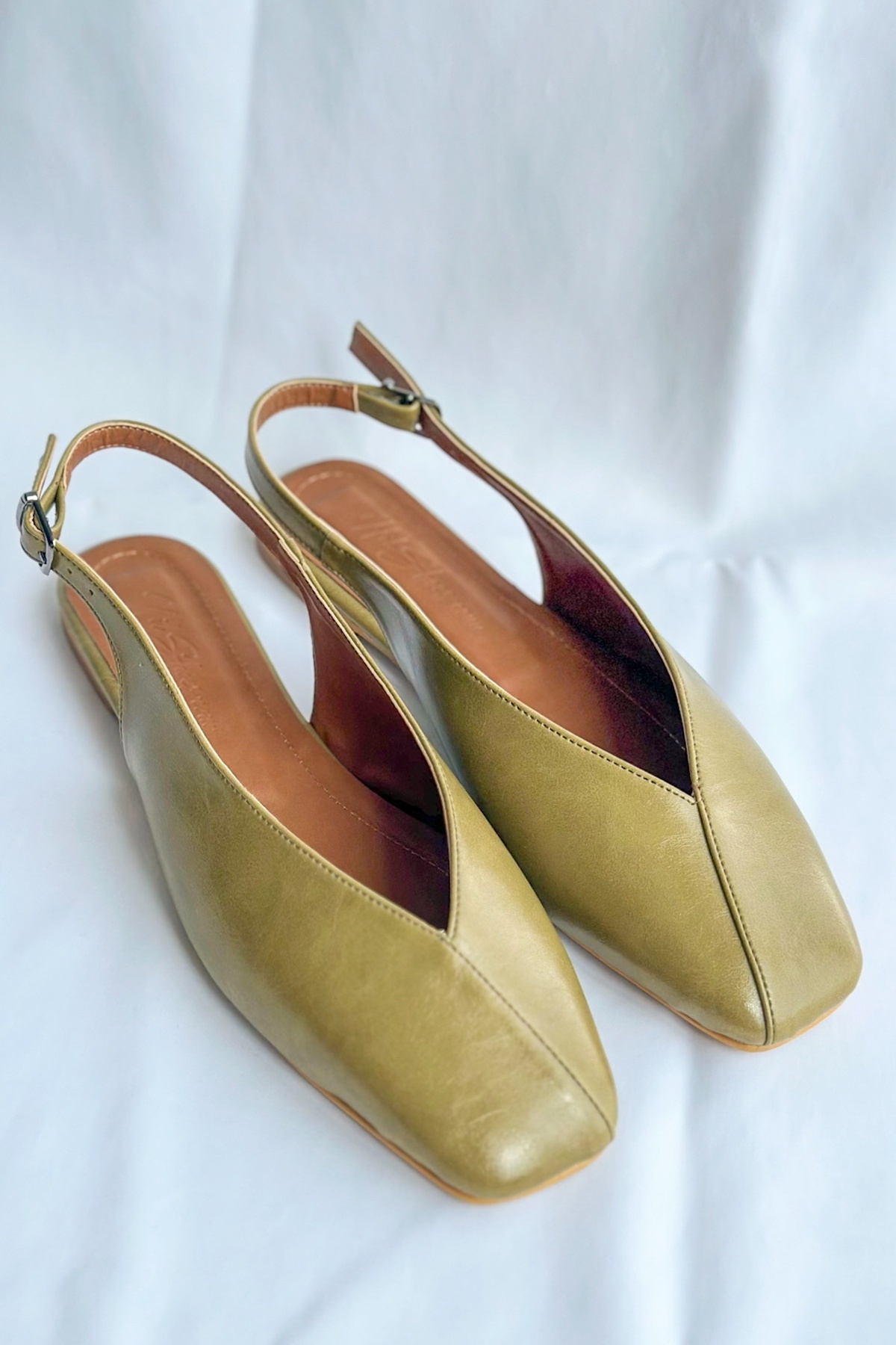 Nil Shoes  Miya Yağ Yeşili Cilt Babet