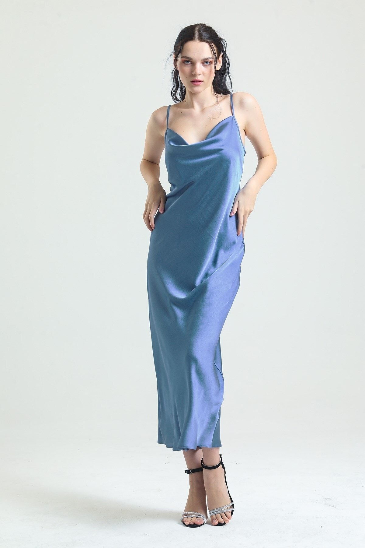 Magic Form Degaje Yaka Krep Saten Uzun Gecelik